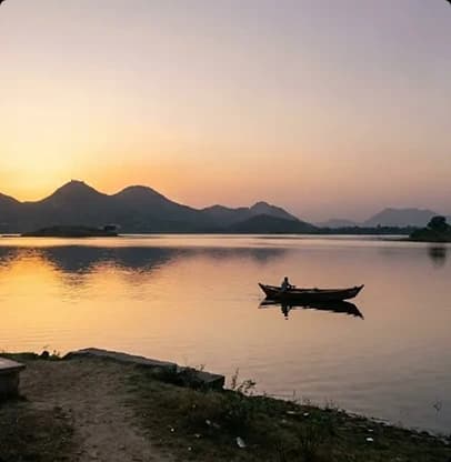 Golden-hour reflections on quiet water